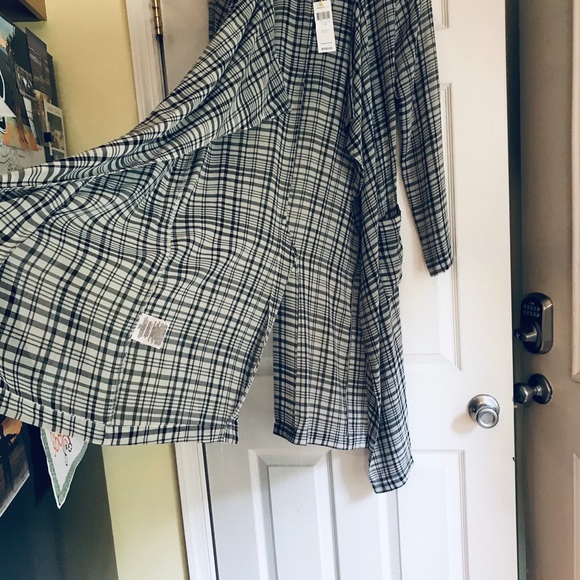 NWT BCBG Sheer Duster XS - Picture 4 of 5